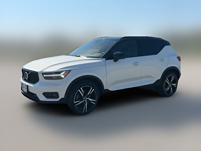 2021 Volvo XC40 R-Design