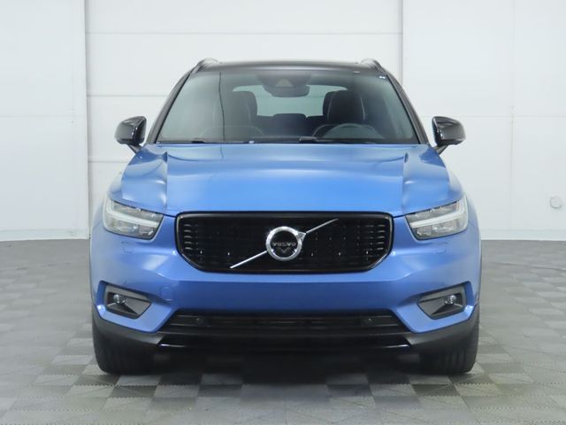 2021 Volvo XC40 R-Design