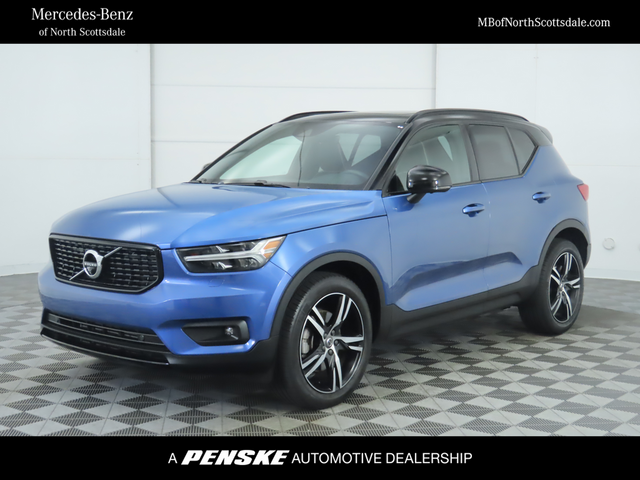 2021 Volvo XC40 R-Design