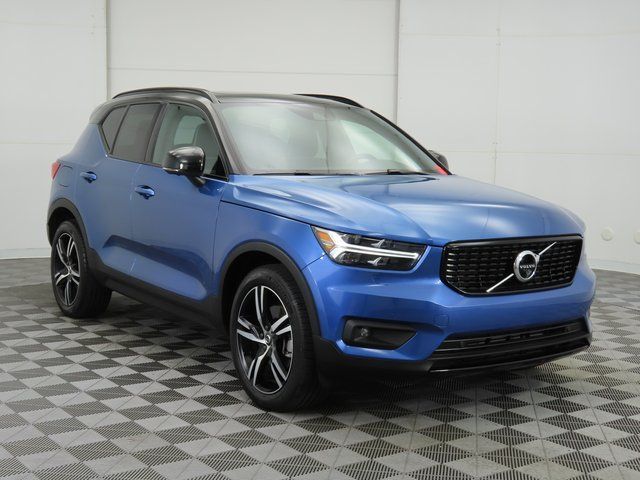 2021 Volvo XC40 R-Design