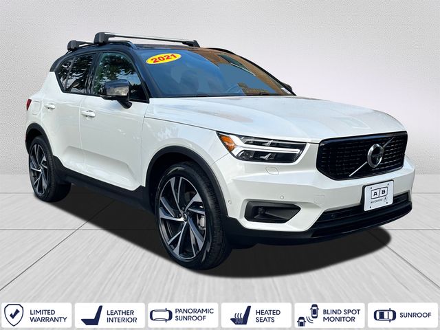 2021 Volvo XC40 R-Design