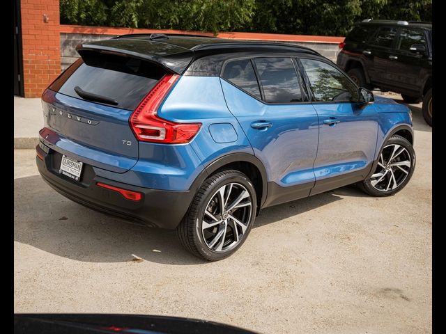 2021 Volvo XC40 R-Design