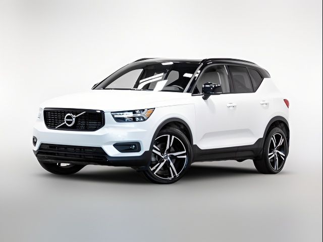 2021 Volvo XC40 R-Design