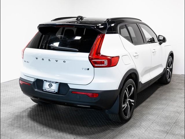 2021 Volvo XC40 R-Design