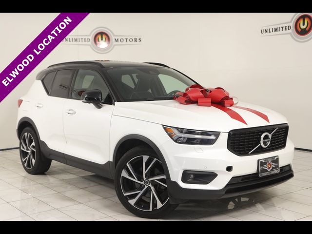 2021 Volvo XC40 R-Design