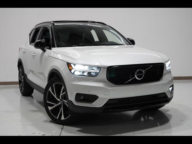 2021 Volvo XC40 R-Design