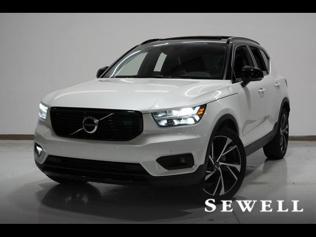 2021 Volvo XC40 R-Design