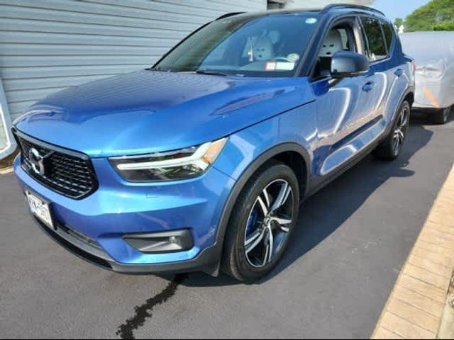 2021 Volvo XC40 R-Design