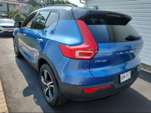 2021 Volvo XC40 R-Design