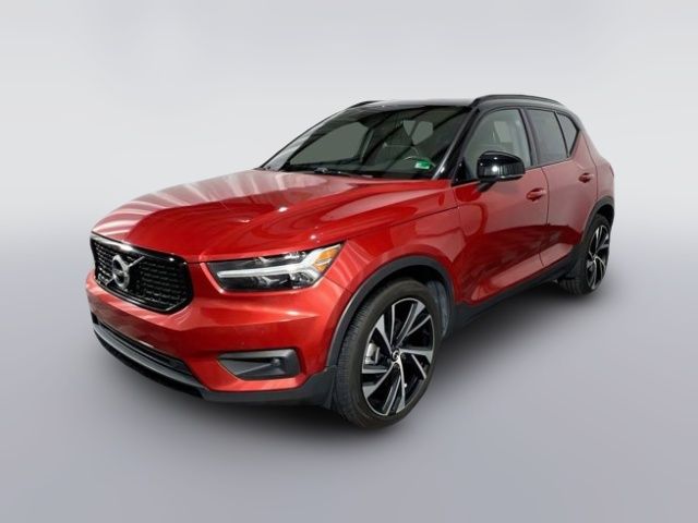 2021 Volvo XC40 R-Design