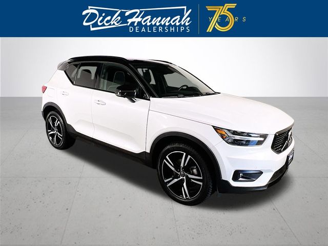 2021 Volvo XC40 R-Design