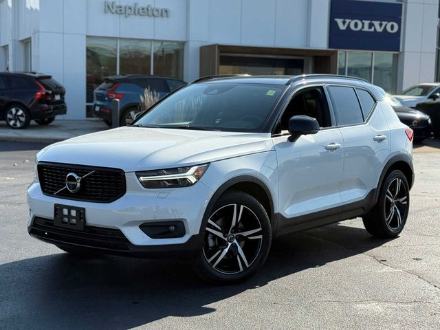 2021 Volvo XC40 R-Design