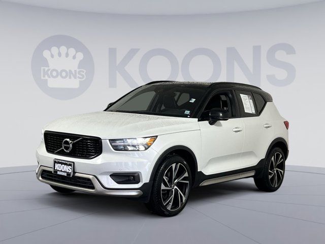 2021 Volvo XC40 R-Design