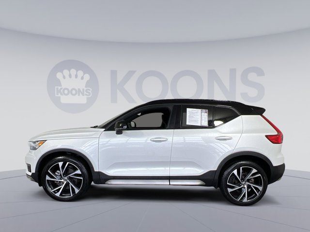 2021 Volvo XC40 R-Design