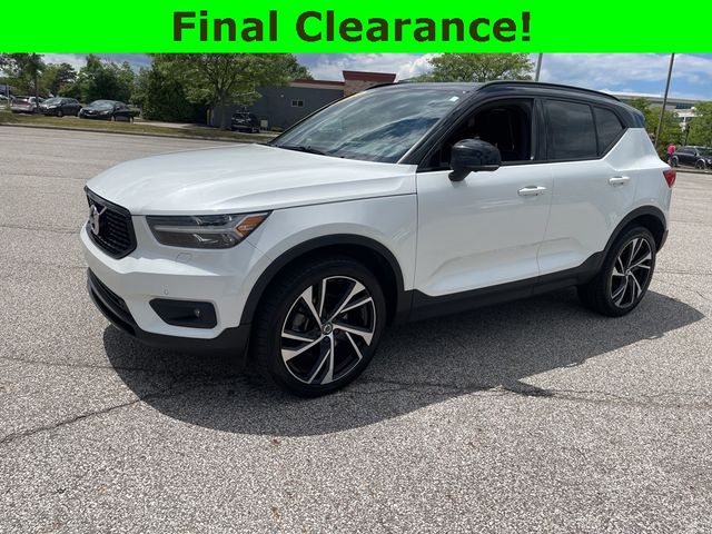 2021 Volvo XC40 R-Design