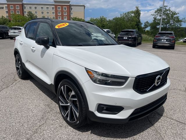 2021 Volvo XC40 R-Design