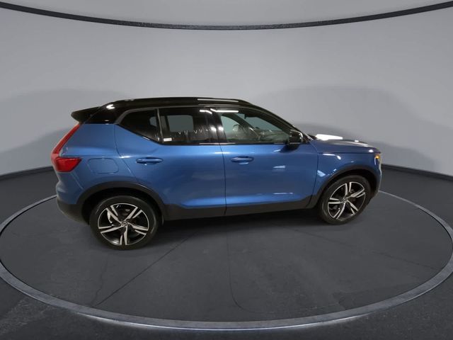 2021 Volvo XC40 R-Design