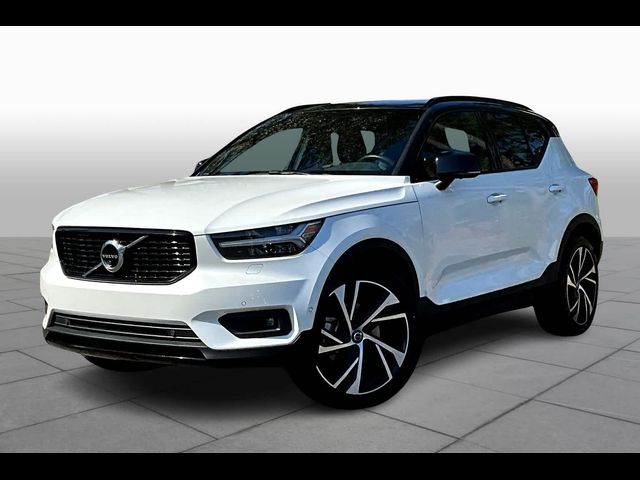 2021 Volvo XC40 R-Design