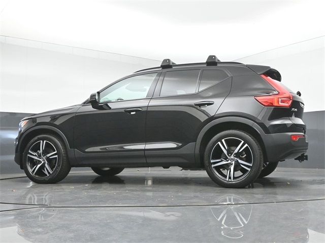 2021 Volvo XC40 R-Design