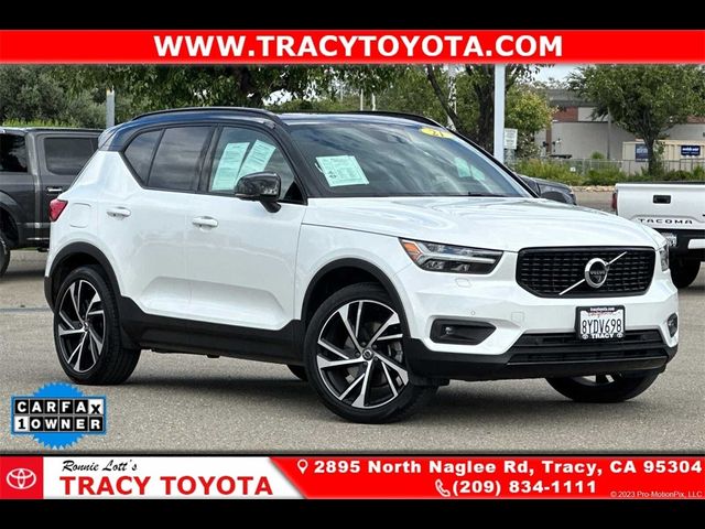 2021 Volvo XC40 R-Design