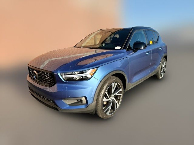 2021 Volvo XC40 R-Design