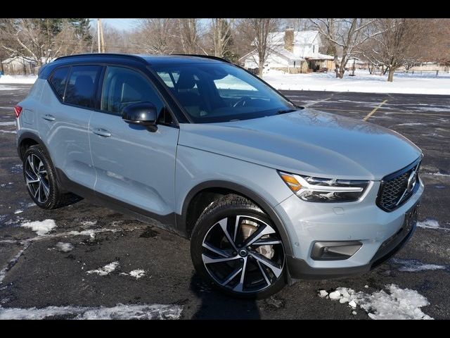 2021 Volvo XC40 R-Design