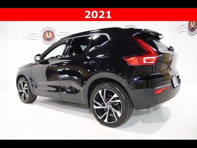 2021 Volvo XC40 R-Design