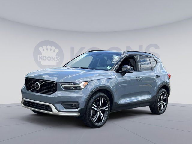 2021 Volvo XC40 R-Design