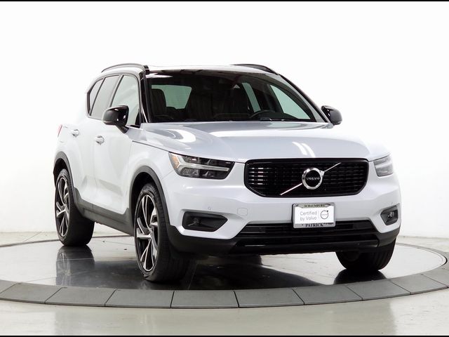 2021 Volvo XC40 R-Design