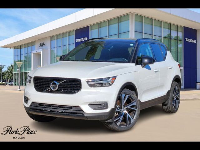 2021 Volvo XC40 R-Design