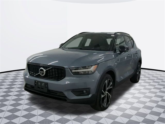 2021 Volvo XC40 R-Design