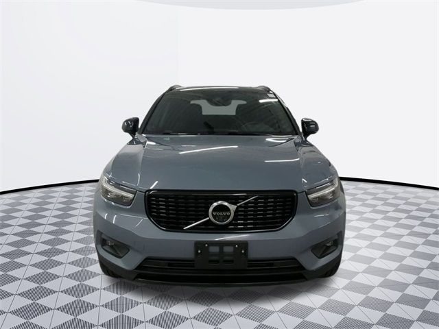 2021 Volvo XC40 R-Design