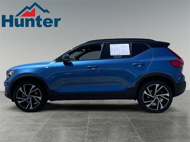 2021 Volvo XC40 R-Design