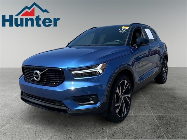 2021 Volvo XC40 R-Design