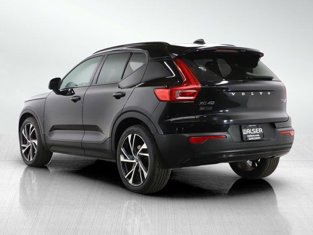 2021 Volvo XC40 R-Design