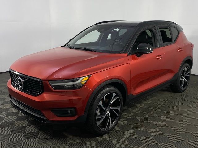 2021 Volvo XC40 R-Design