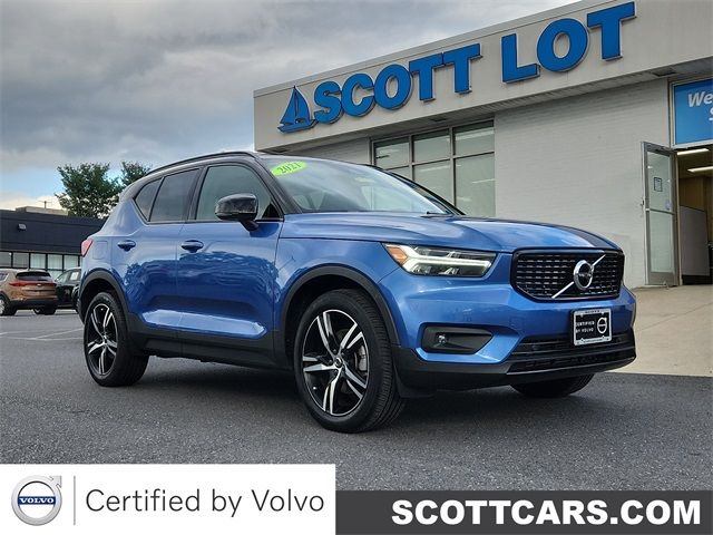 2021 Volvo XC40 R-Design