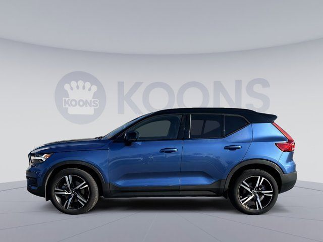 2021 Volvo XC40 R-Design