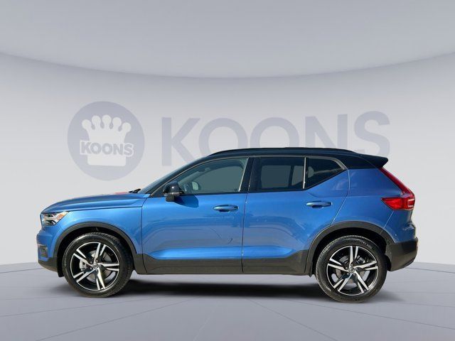 2021 Volvo XC40 R-Design