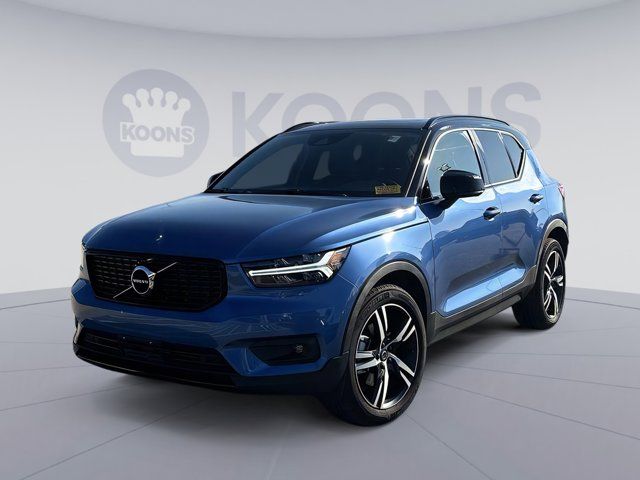 2021 Volvo XC40 R-Design