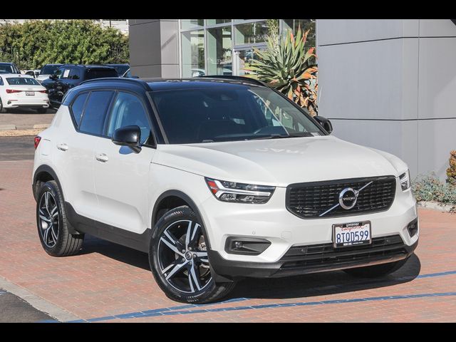 2021 Volvo XC40 R-Design