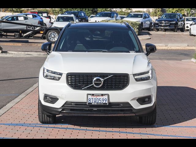 2021 Volvo XC40 R-Design