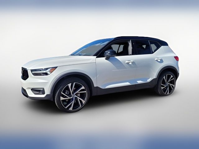 2021 Volvo XC40 R-Design