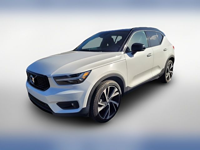 2021 Volvo XC40 R-Design