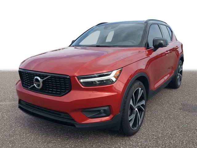 2021 Volvo XC40 R-Design