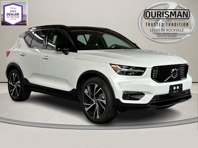 2021 Volvo XC40 R-Design