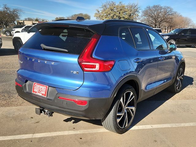 2021 Volvo XC40 R-Design