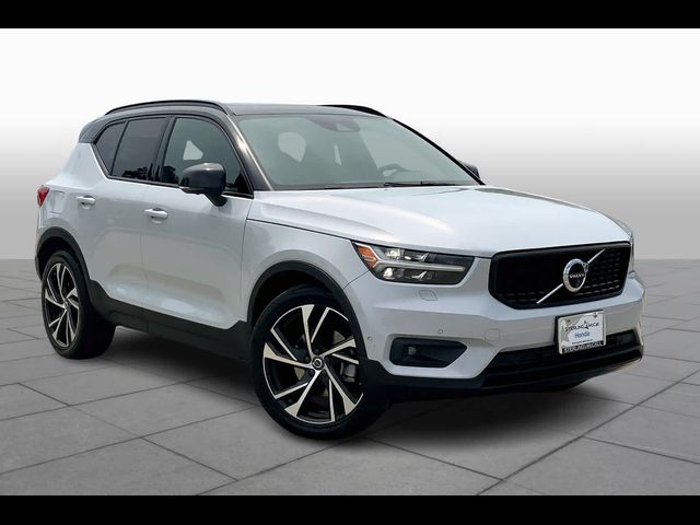 2021 Volvo XC40 R-Design