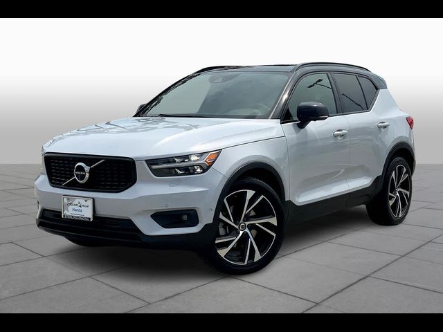 2021 Volvo XC40 R-Design