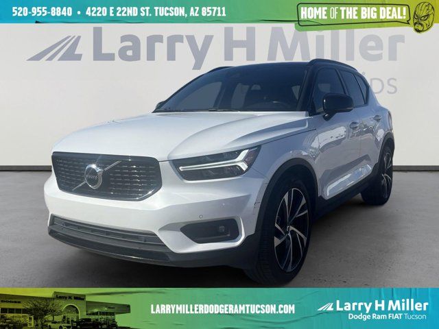 2021 Volvo XC40 R-Design